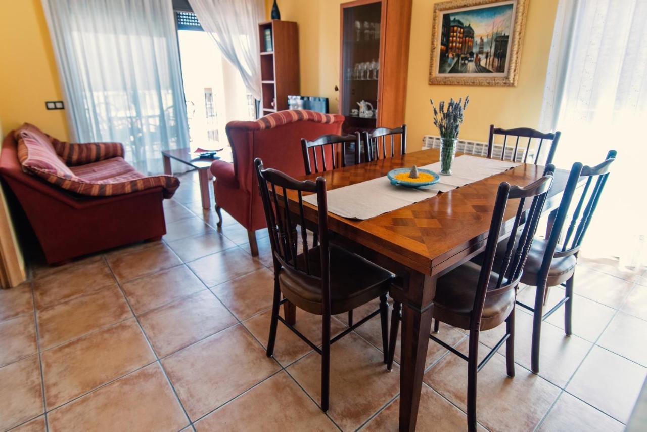 كالاسيت Apartamentos Maribel المظهر الخارجي الصورة