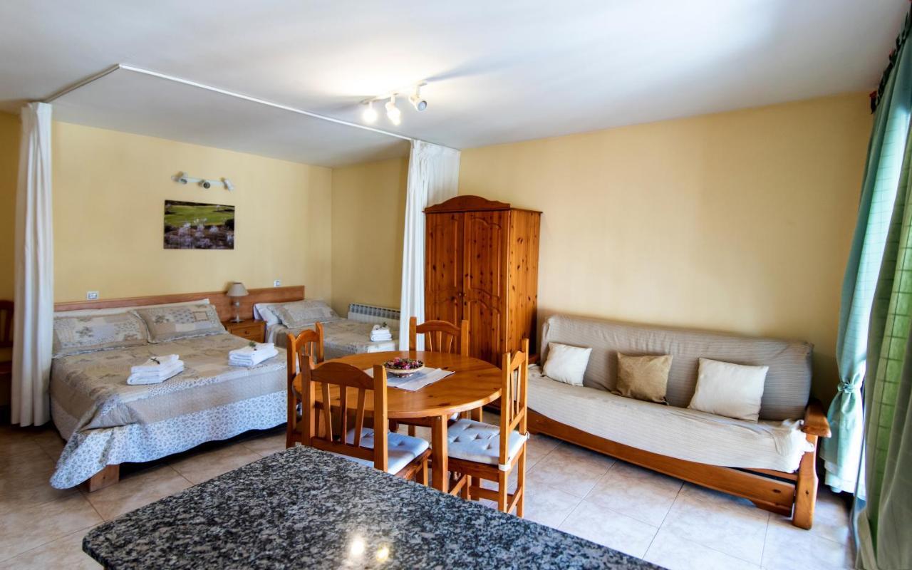 كالاسيت Apartamentos Maribel المظهر الخارجي الصورة