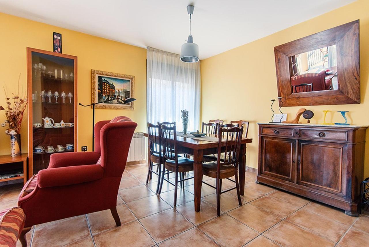 كالاسيت Apartamentos Maribel المظهر الخارجي الصورة