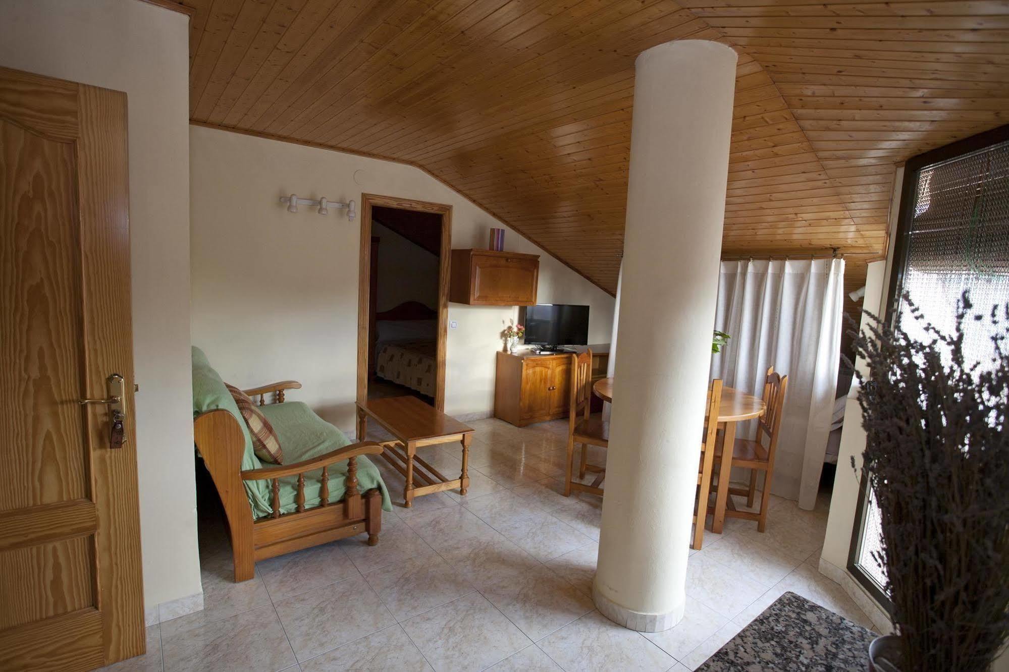 كالاسيت Apartamentos Maribel المظهر الخارجي الصورة