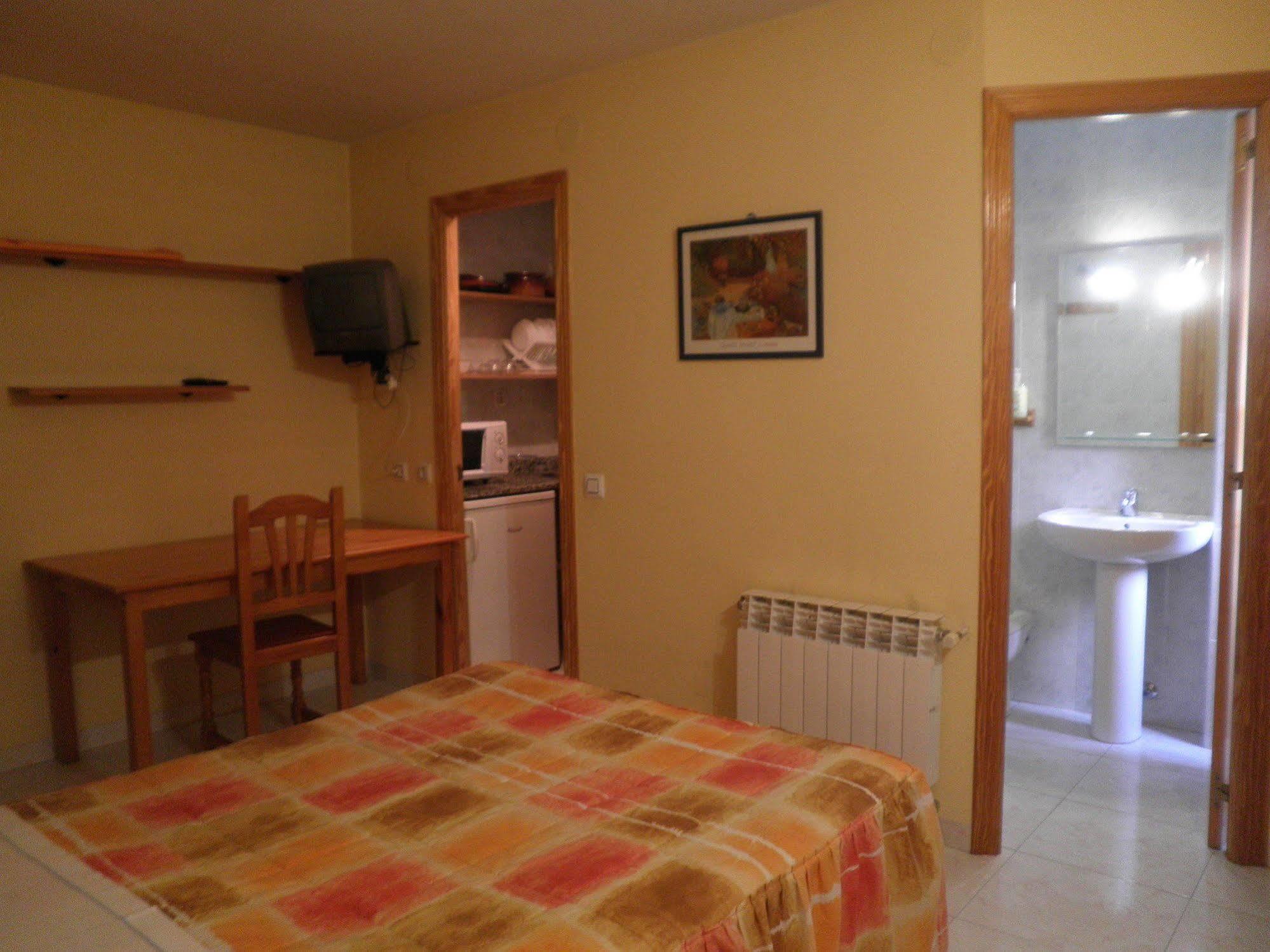 كالاسيت Apartamentos Maribel المظهر الخارجي الصورة